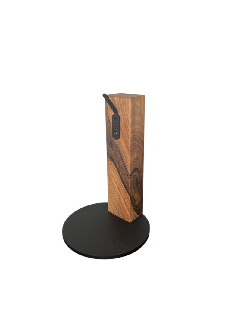 Fa állvány muflon trófea számára